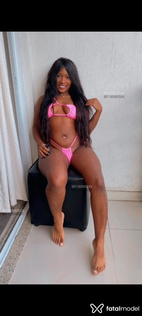 Acompanhante mulher morena (o) de olhos pretos em Rio de Janeiro - Tainá