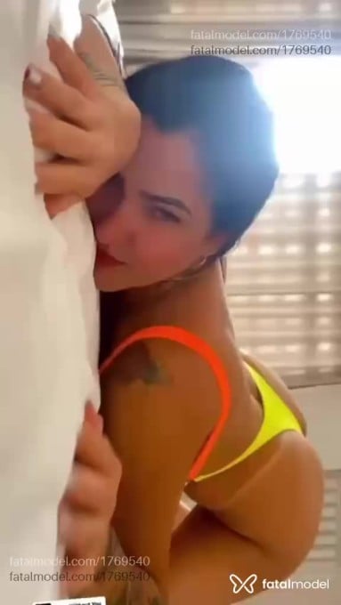 Acompanhante mulher com cabelo castanho de olhos verdes em Barra do Garças - Juliana Prado