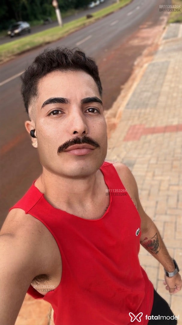 Acompanhante homem com cabelo castanho de olhos castanhos em Presidente Prudente Acompanhante homem com cabelo castanho de olhos castanhos em Presidente Prudente - Gregorio Sampaio