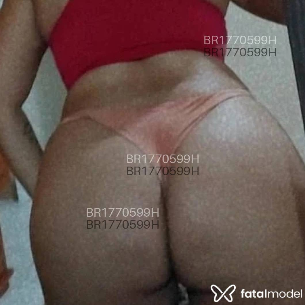 Acompanhante mulher com cabelo castanho de olhos azuis em Macaé - Melissa Antunes