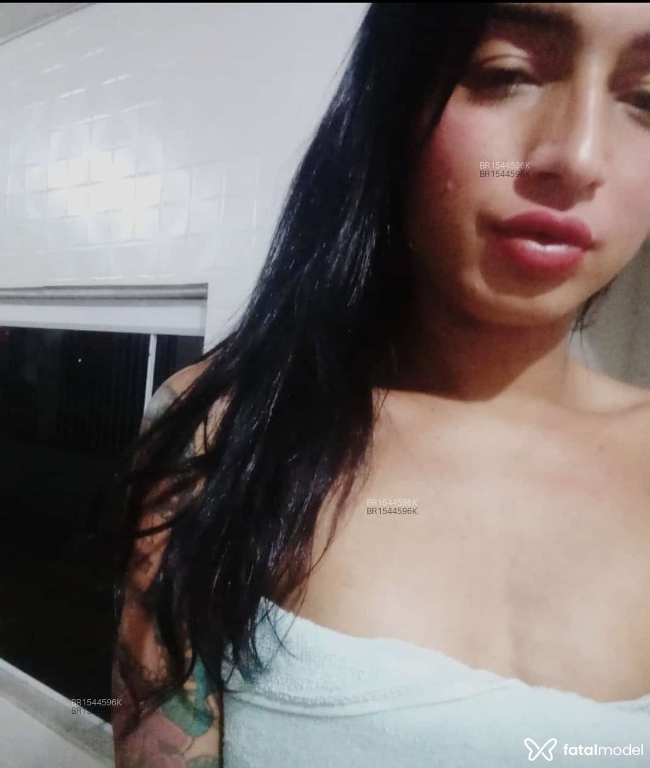 Acompanhante travesti morena (o) de olhos castanhos em Linhares - Karol