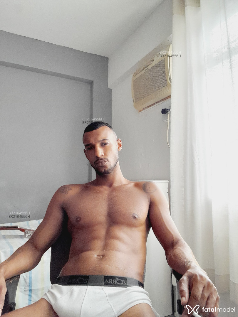Acompanhante homem morena (o) de olhos castanhos em Rio de Janeiro - Rentboy