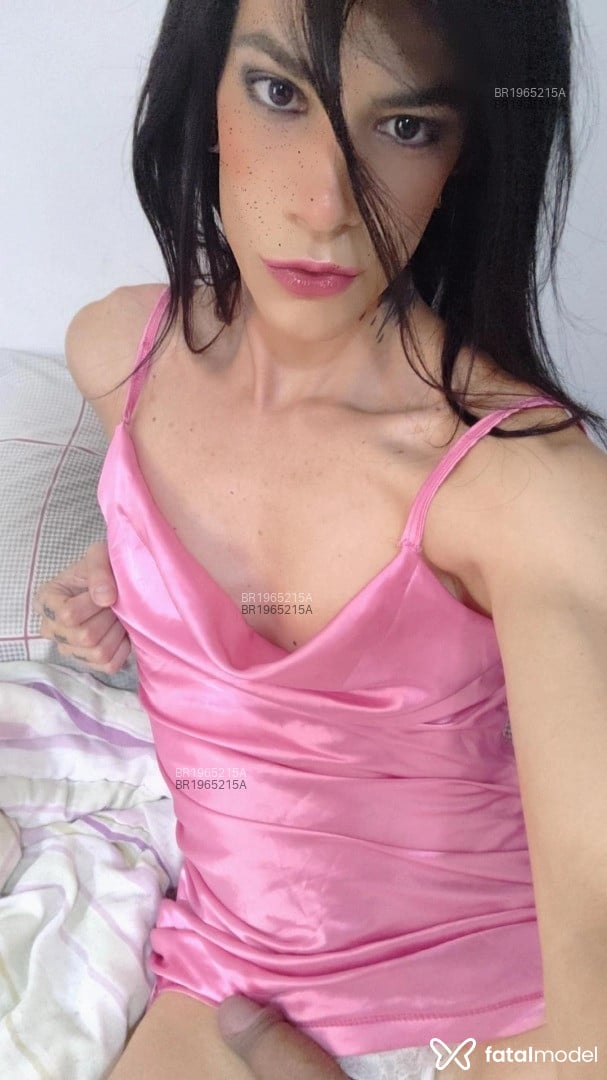 Acompanhante mulher trans morena (o) de olhos pretos em São Paulo - Isadora Diias