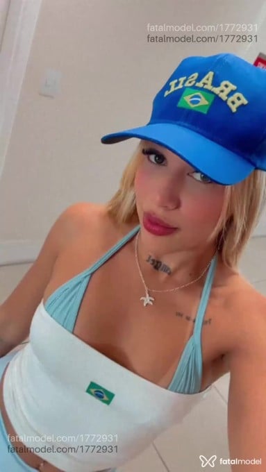 Acompanhante mulher loira (o) de olhos pretos em Macaé Acompanhante mulher loira (o) de olhos pretos em Macaé - Vitória