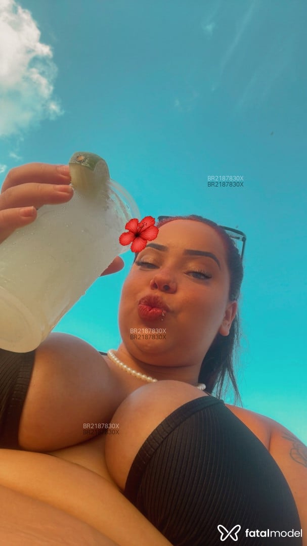 Acompanhante mulher ruiva (o) de olhos castanhos em Belford Roxo - Roberta