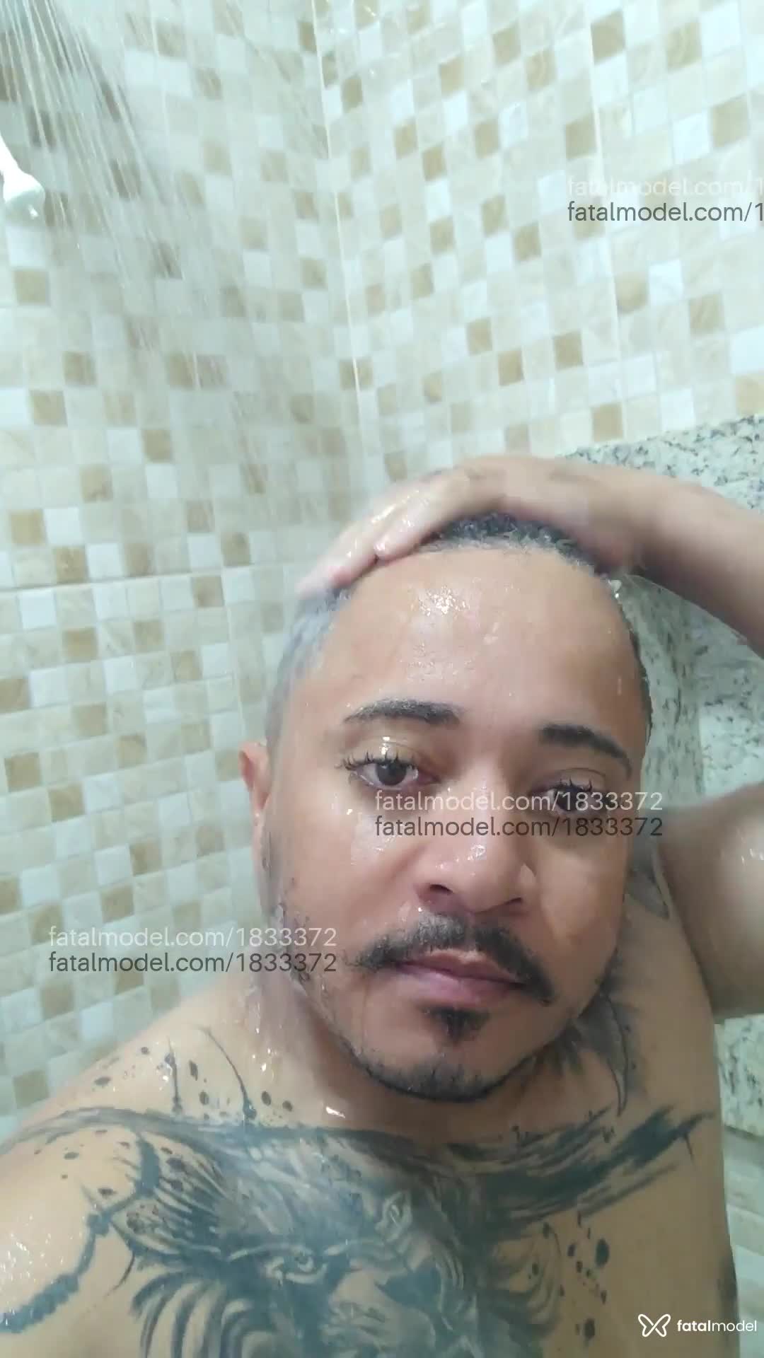 Acompanhante homem com cabelo castanho de olhos castanhos em Iturama Acompanhante homem com cabelo castanho de olhos castanhos em Iturama - Jaelson