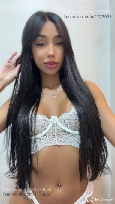 Acompanhante mulher morena (o) de olhos castanhos - Letícia Souza