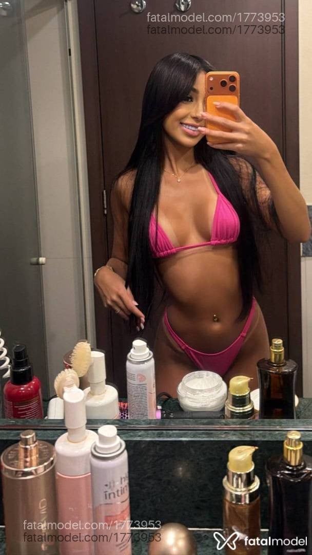 Acompanhante mulher morena (o) de olhos castanhos - Letícia Souza
