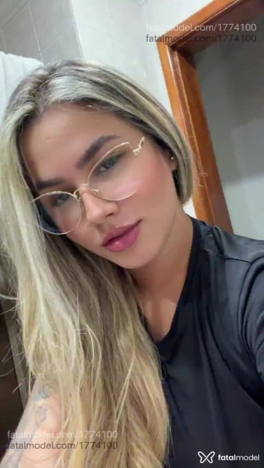 Acompanhante mulher morena (o) de olhos castanhos em Santana do Livramento - Ana Julia