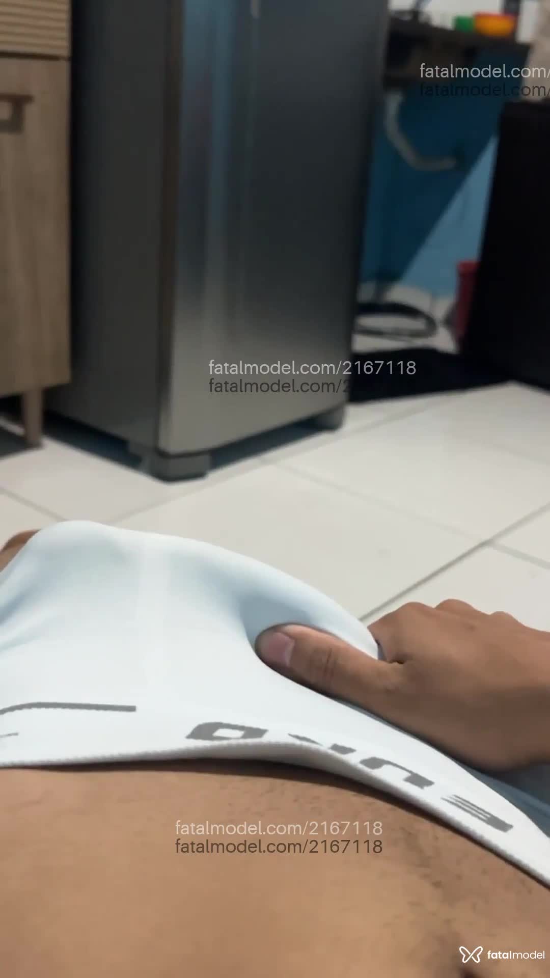 Acompanhante homem morena (o) de olhos castanhos em Curionópolis - Gustavo