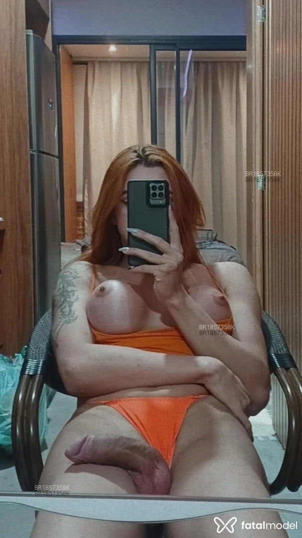 Acompanhante mulher trans ruiva (o) de olhos castanhos em Santo André - Rafaela Alves