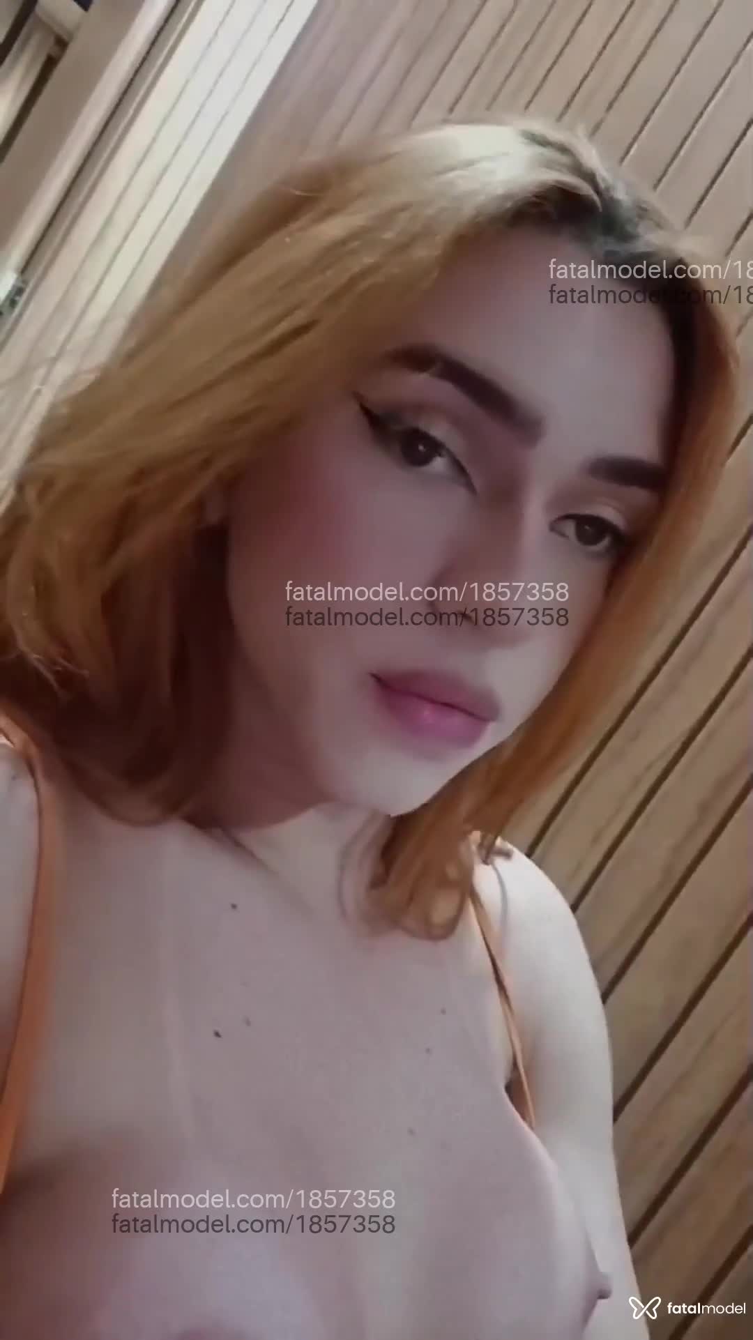 Acompanhante mulher trans ruiva (o) de olhos castanhos em Santo André - Rafaela Alves