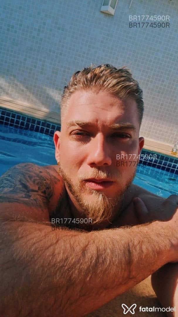 Acompanhante homem loira (o) de olhos azuis em Belo Horizonte Acompanhante homem loira (o) de olhos azuis em Belo Horizonte - Jarvys Assis