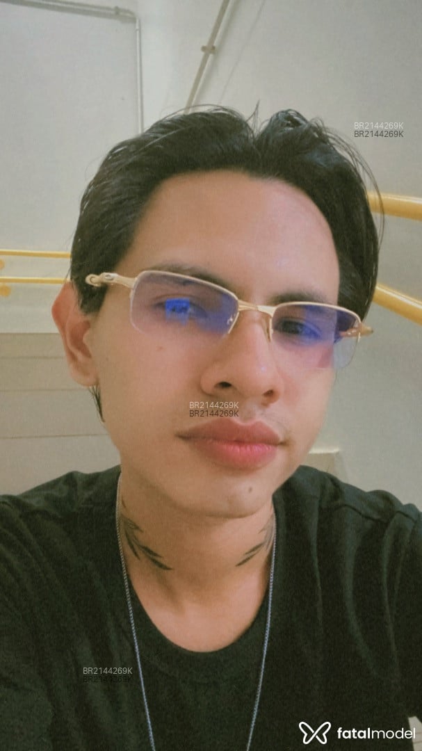Acompanhante homem morena (o) de olhos pretos em Virtual - Bielzinho