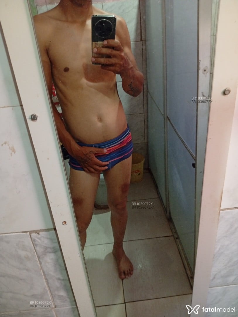 Acompanhante homem morena (o) de olhos castanhos em São Bernardo do Campo - Souza