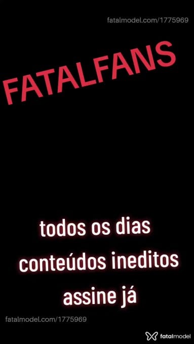 Acompanhante mulher loira (o) de olhos castanhos em Virtual - Michelle Guedes