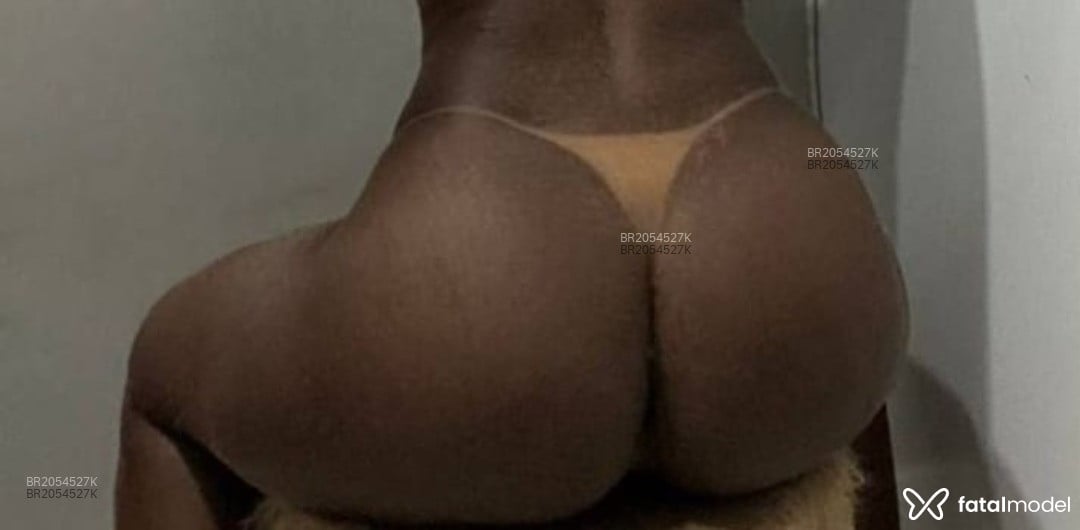 Acompanhante mulher com cabelo castanho de olhos pretos em Serrinha Acompanhante mulher com cabelo castanho de olhos pretos em Serrinha - Marie