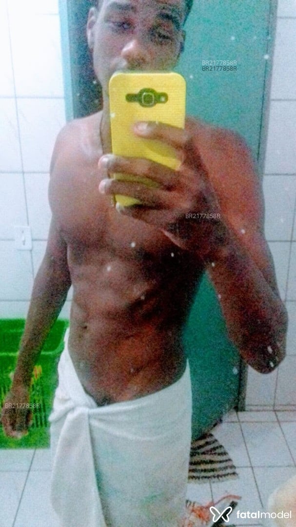 Acompanhante homem morena (o) de olhos castanhos em São Paulo - Vitor