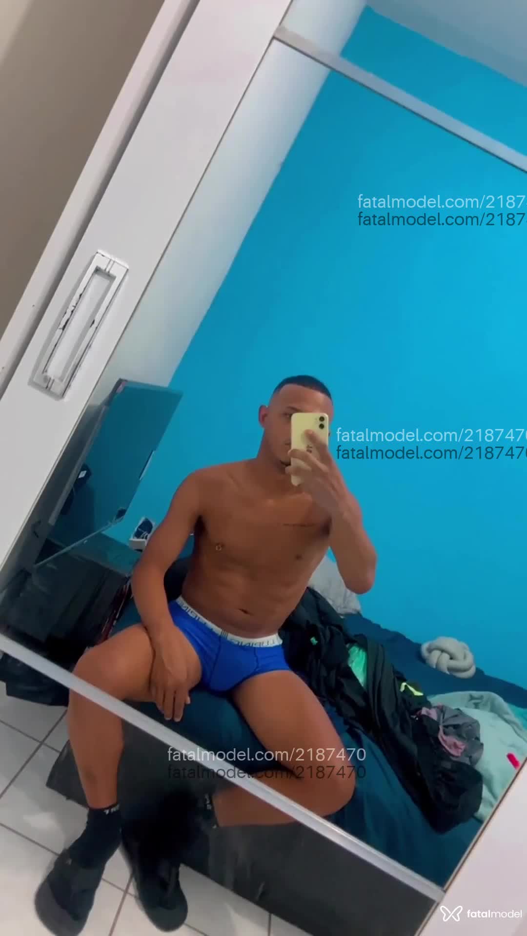 Acompanhante homem morena (o) de olhos castanhos em Rio de Janeiro - Henrry