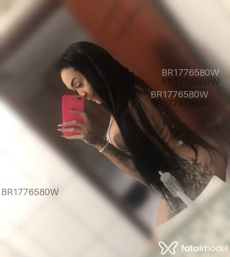 Acompanhante mulher trans morena (o) de olhos mel - Paolla