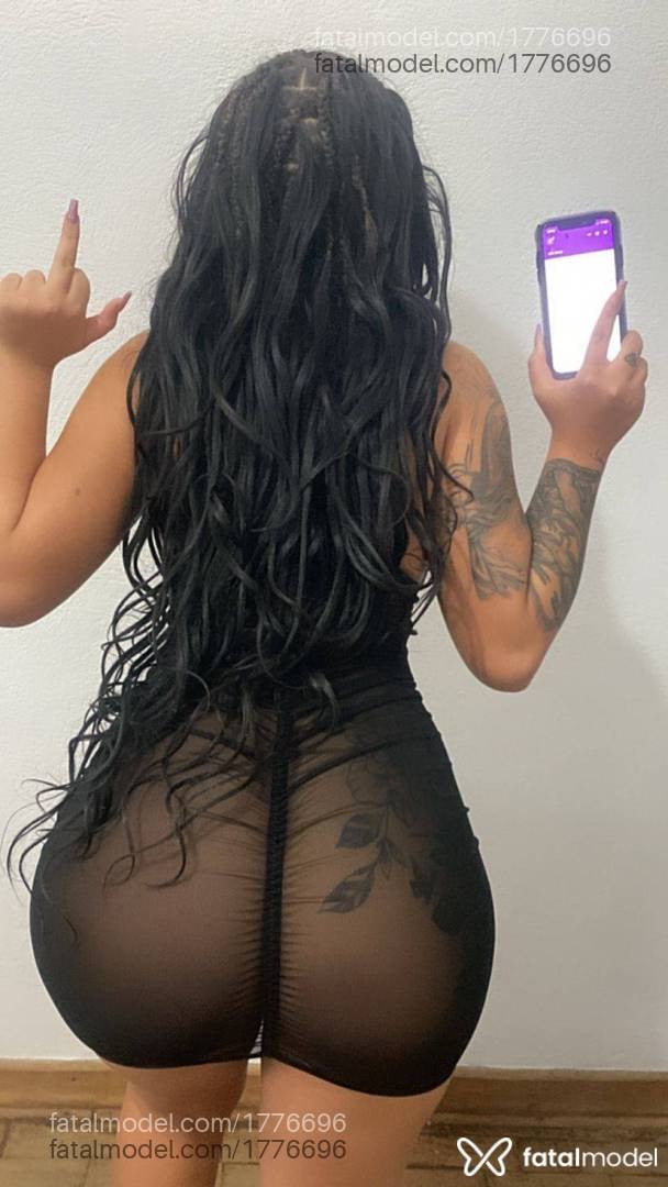 Acompanhante mulher com cabelo castanho de olhos verdes em Ouro Fino - Madu