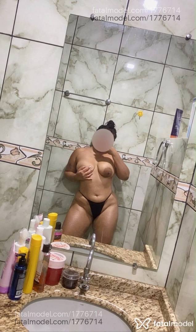 Acompanhante mulher com cabelo castanho de olhos castanhos em Porto Velho - Isabella