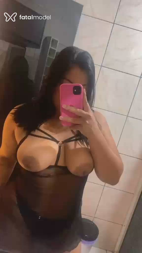 Acompanhante mulher com cabelo castanho de olhos castanhos em Porto Velho Acompanhante mulher com cabelo castanho de olhos castanhos em Porto Velho - Isabella
