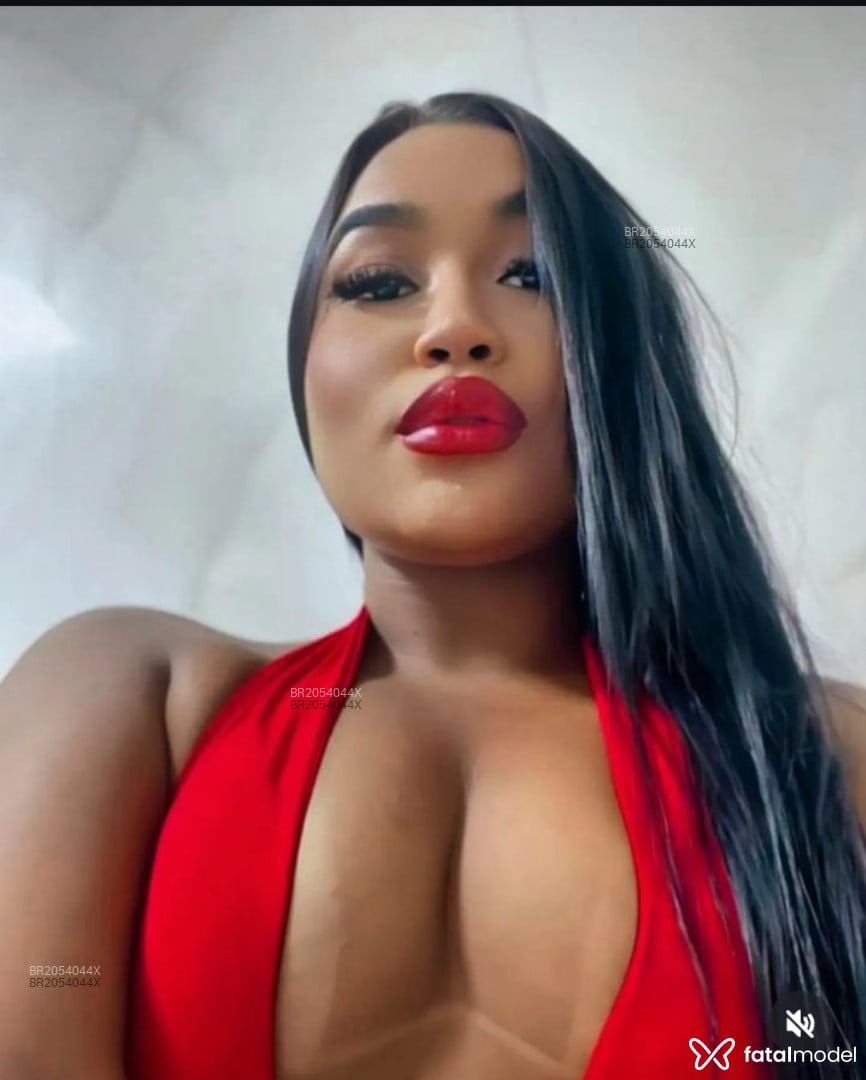 Acompanhante mulher morena (o) de olhos pretos em São Paulo Acompanhante mulher morena (o) de olhos pretos em São Paulo - Wendel