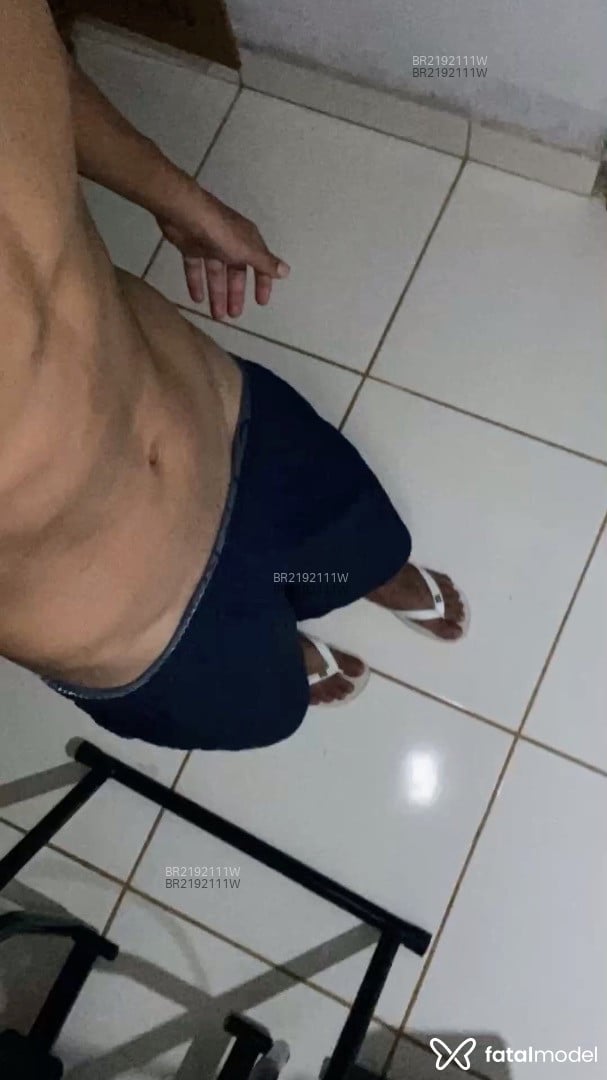 Acompanhante homem loira (o) de olhos castanhos em São Paulo - Augusto