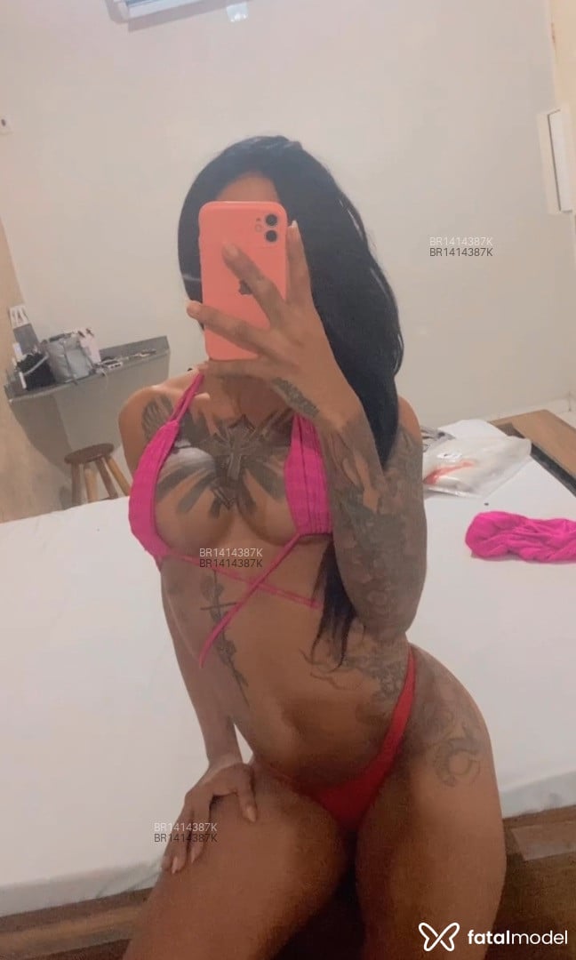 Acompanhante mulher trans morena (o) de olhos castanhos em Belo Horizonte - Mannu