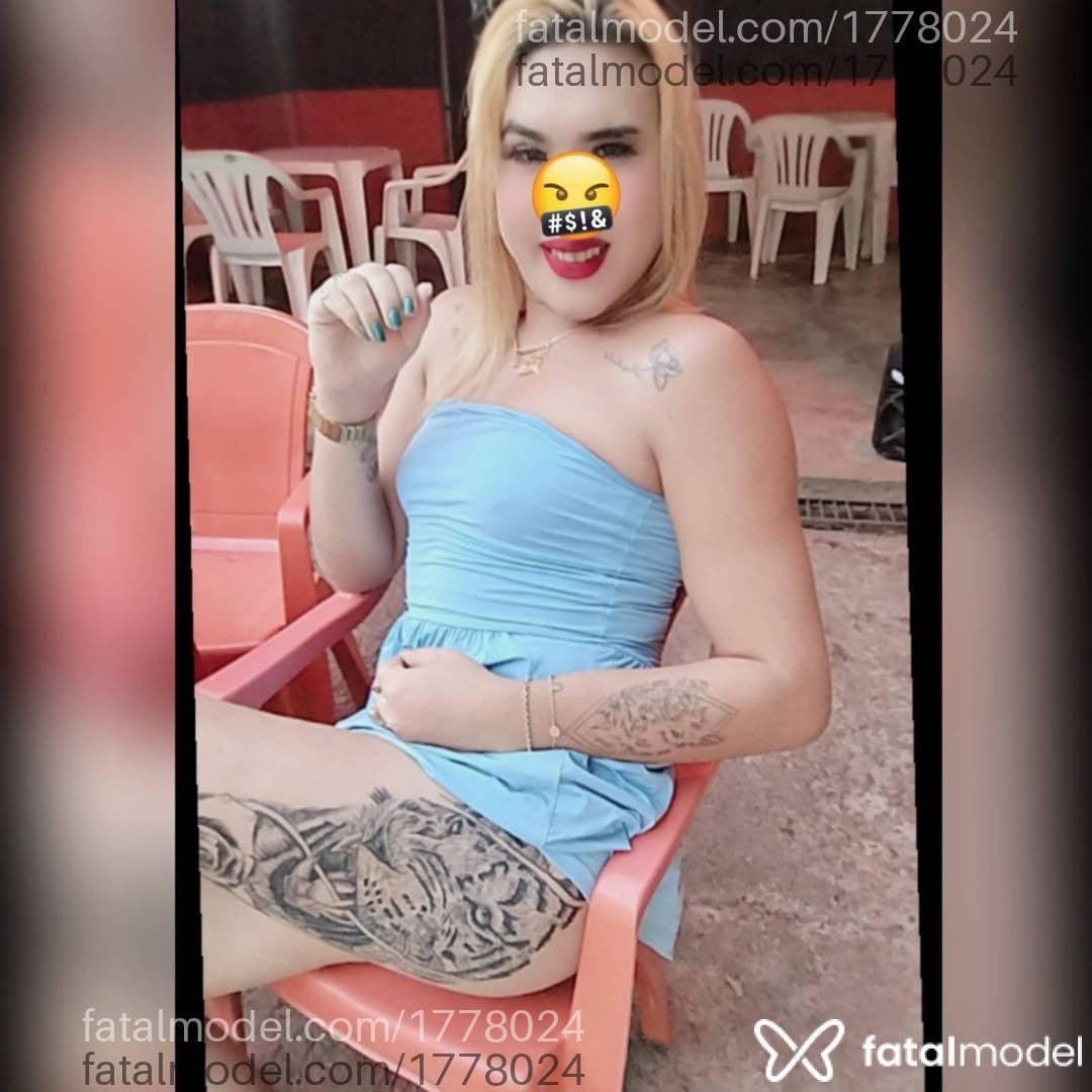 Acompanhante mulher trans loira (o) de olhos pretos - Rafaela Paes