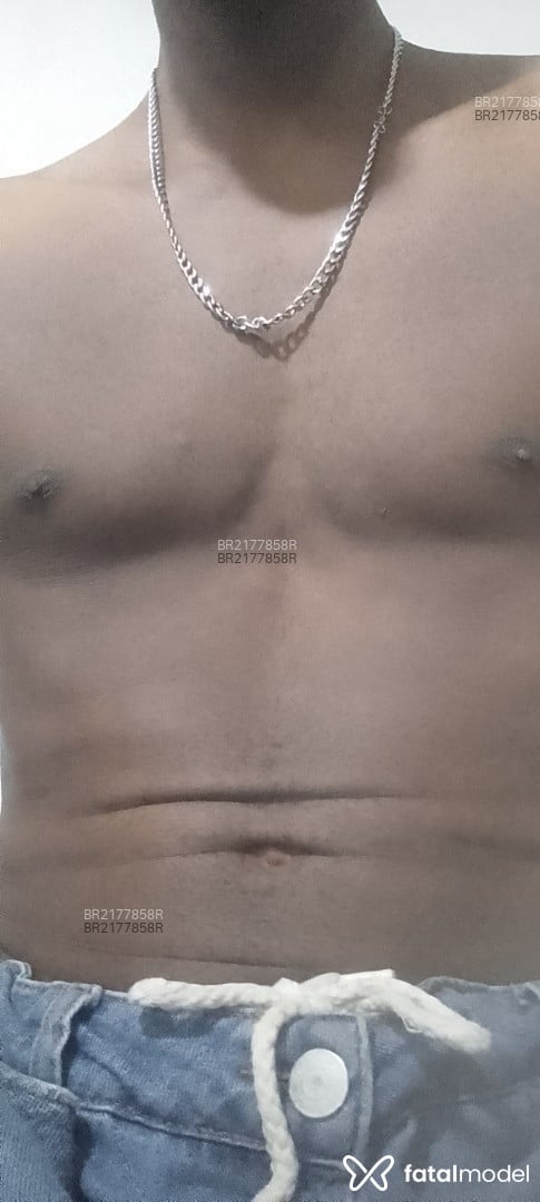 Acompanhante homem morena (o) de olhos castanhos em São Paulo - Vitor