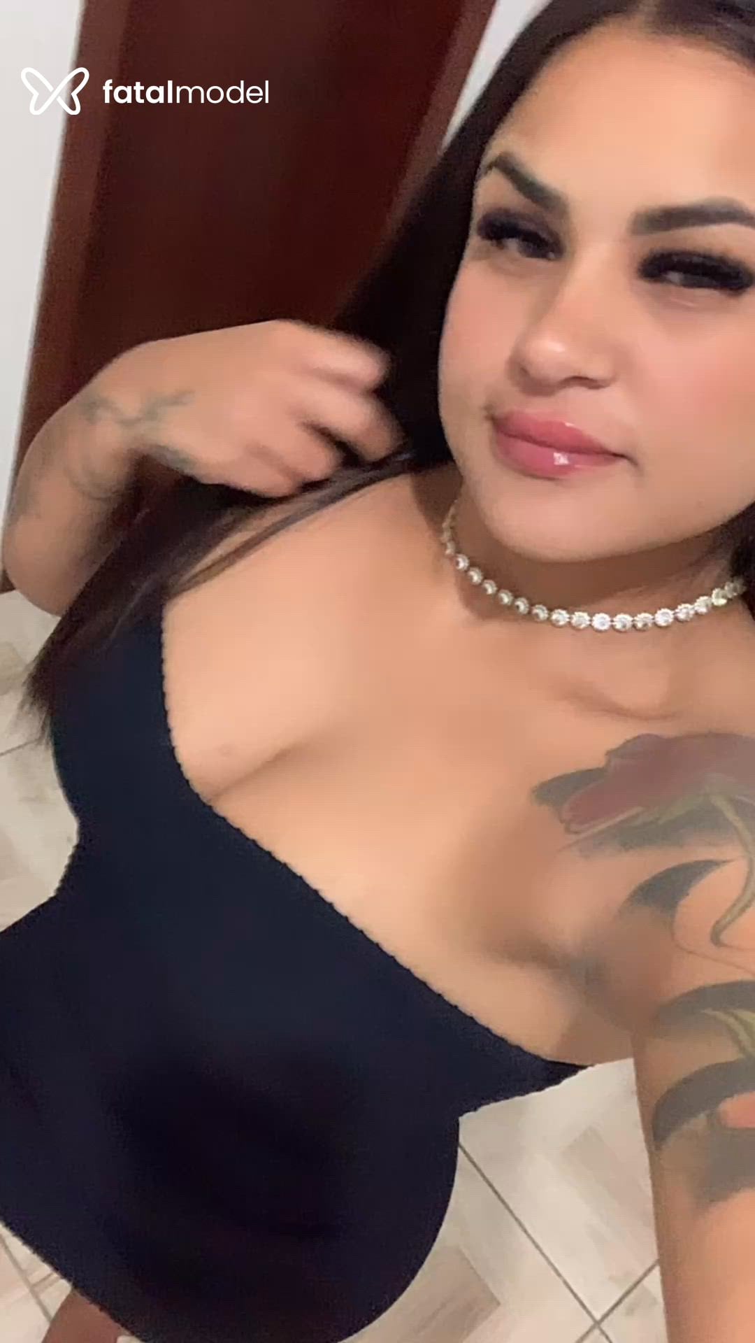 Acompanhante mulher com cabelo castanho de olhos mel em Xanxerê Acompanhante mulher com cabelo castanho de olhos mel em Xanxerê - Patrícia
