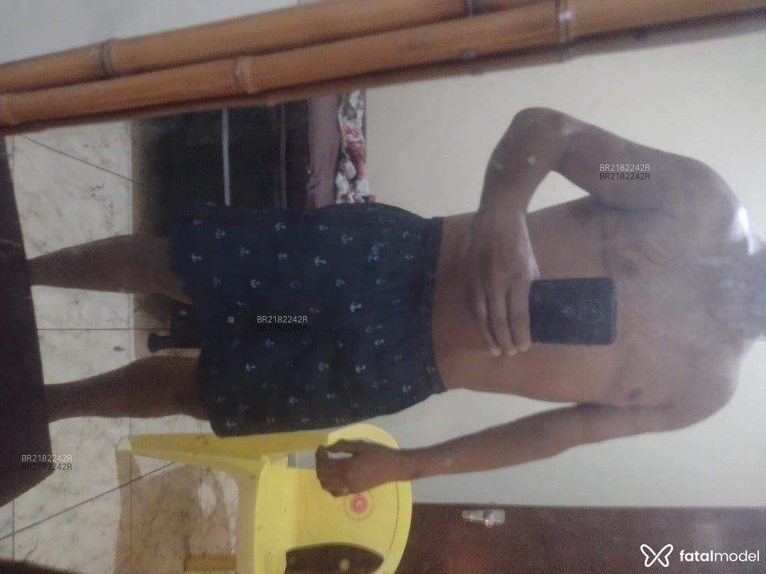Acompanhante homem morena (o) de olhos castanhos em São José do Rio Preto Acompanhante homem morena (o) de olhos castanhos em São José do Rio Preto - Jhon