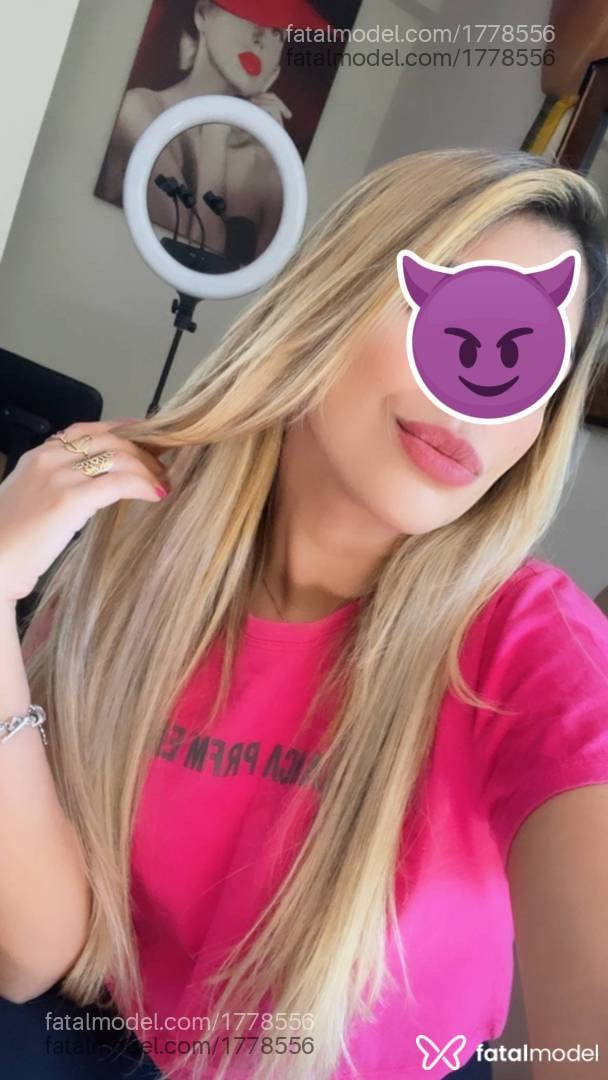 Acompanhante mulher loira (o) de olhos castanhos em Uruaçu - Graziela Farias