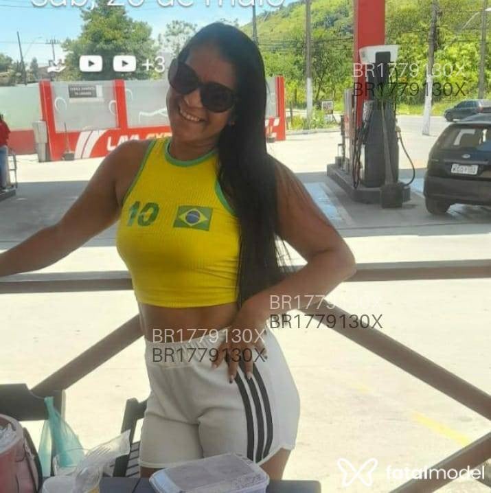 Acompanhante mulher morena (o) de olhos pretos - Anny Andrade Acompanhante mulher morena (o) de olhos pretos - Anny Andrade