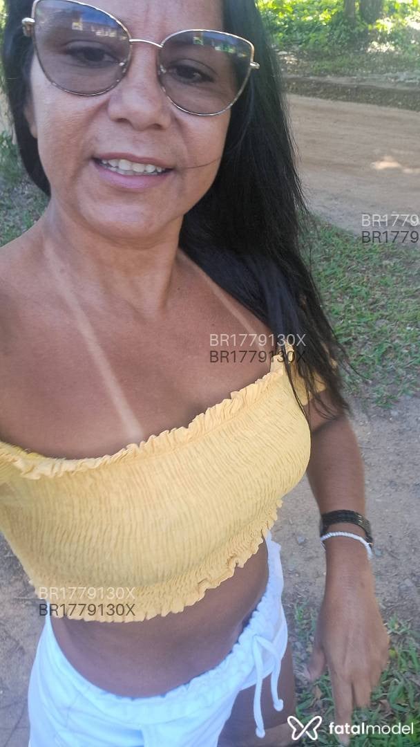 Acompanhante mulher morena (o) de olhos pretos - Anny Andrade Acompanhante mulher morena (o) de olhos pretos - Anny Andrade
