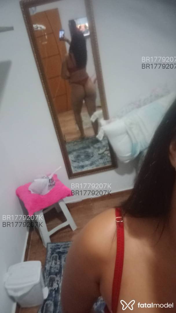 Acompanhante mulher morena (o) de olhos castanhos em Varginha Acompanhante mulher morena (o) de olhos castanhos em Varginha - Eduarda