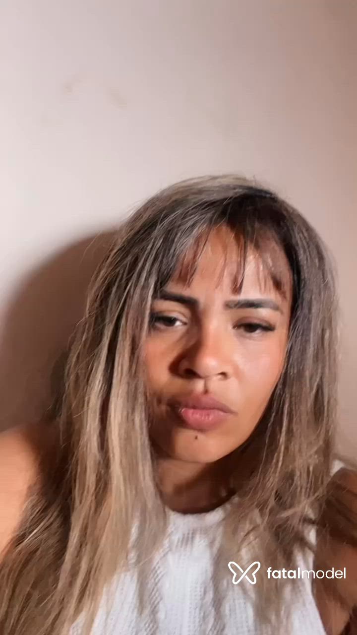 Acompanhante mulher loira (o) de olhos castanhos - Ruby Acompanhante mulher loira (o) de olhos castanhos - Ruby