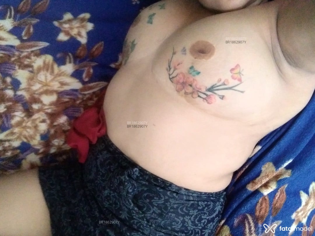 Acompanhante mulher morena (o) de olhos pretos em Santarém Acompanhante mulher morena (o) de olhos pretos em Santarém - Ana