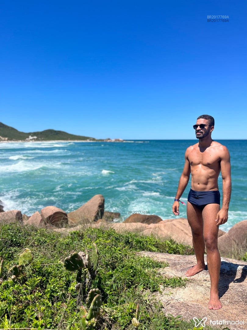 Acompanhante homem com cabelo castanho de olhos castanhos em Campinas - Robson