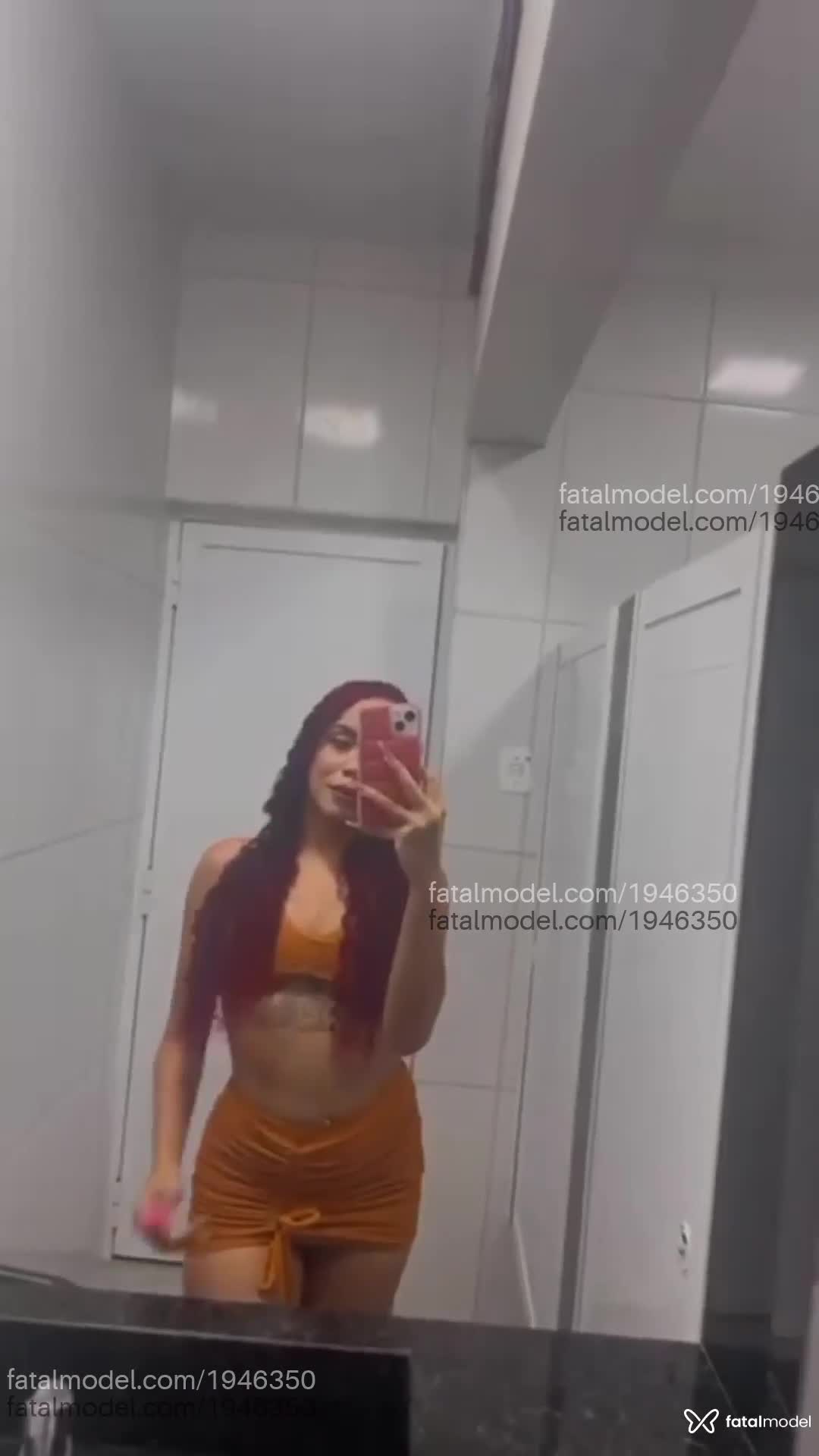 Acompanhante mulher ruiva (o) de olhos castanhos em Passo Fundo - Nicolle