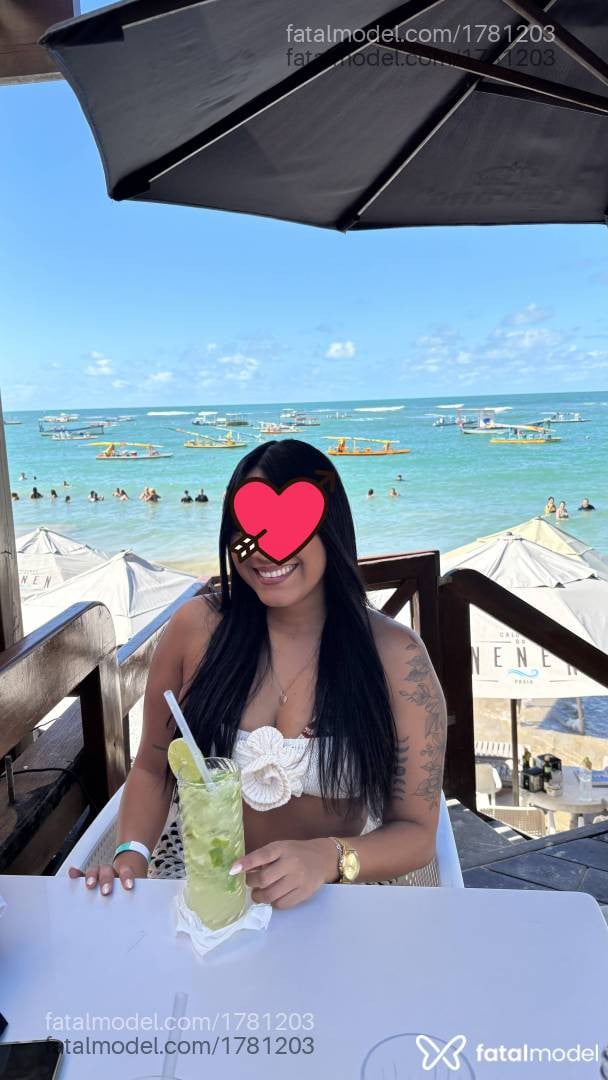 Acompanhante mulher morena (o) de olhos castanhos - Leticia
