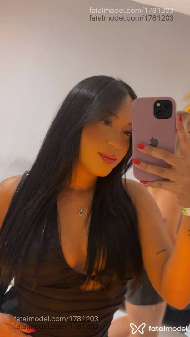 Acompanhante mulher morena (o) de olhos castanhos - Leticia