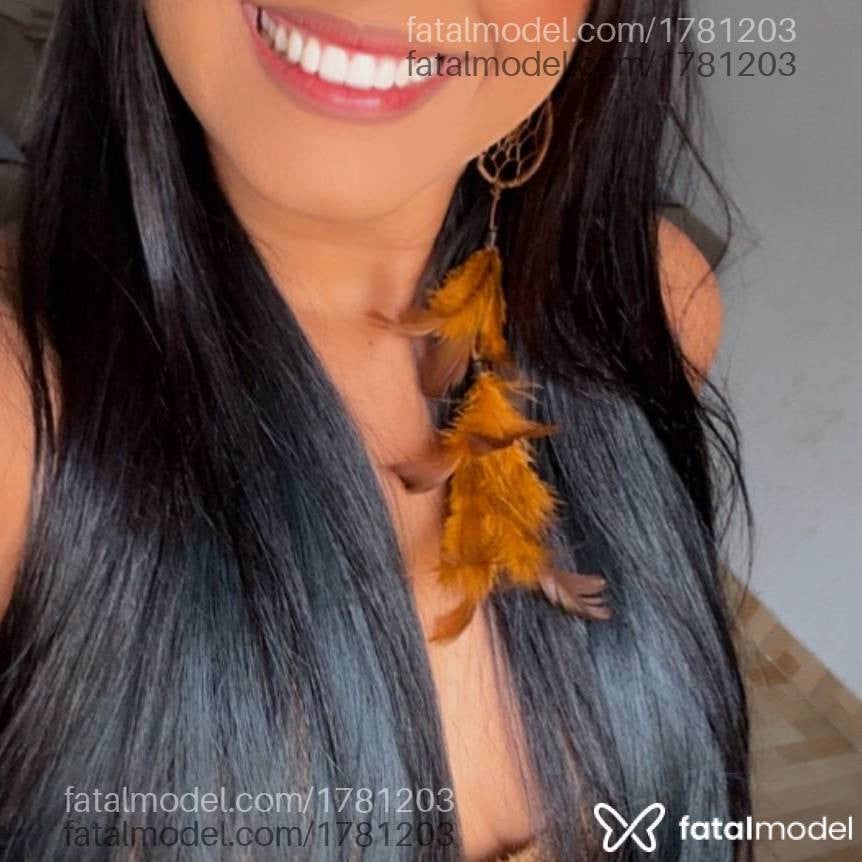 Acompanhante mulher morena (o) de olhos castanhos em Recife - Leticia