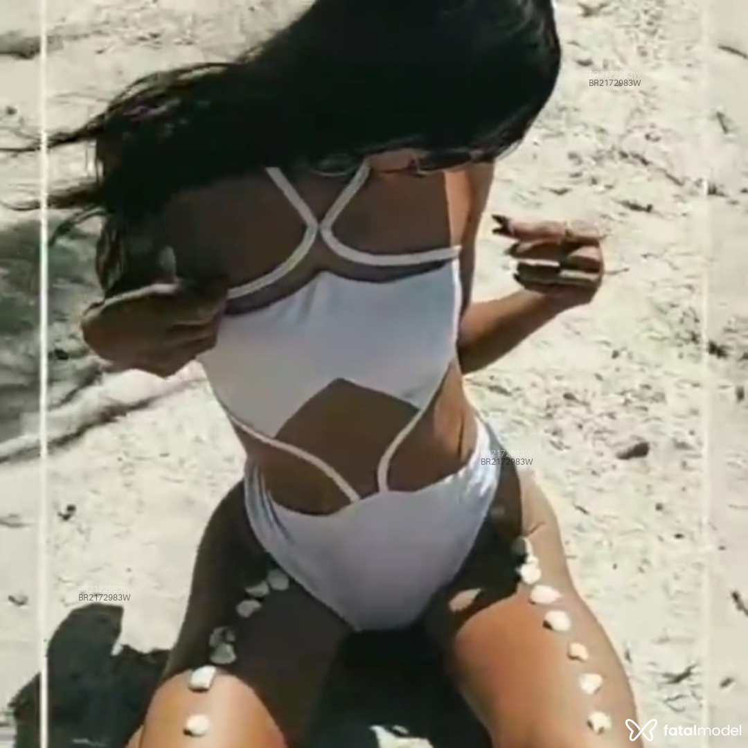 Acompanhante mulher com cabelo castanho de olhos castanhos em Virtual Acompanhante mulher com cabelo castanho de olhos castanhos em Virtual - Lídia