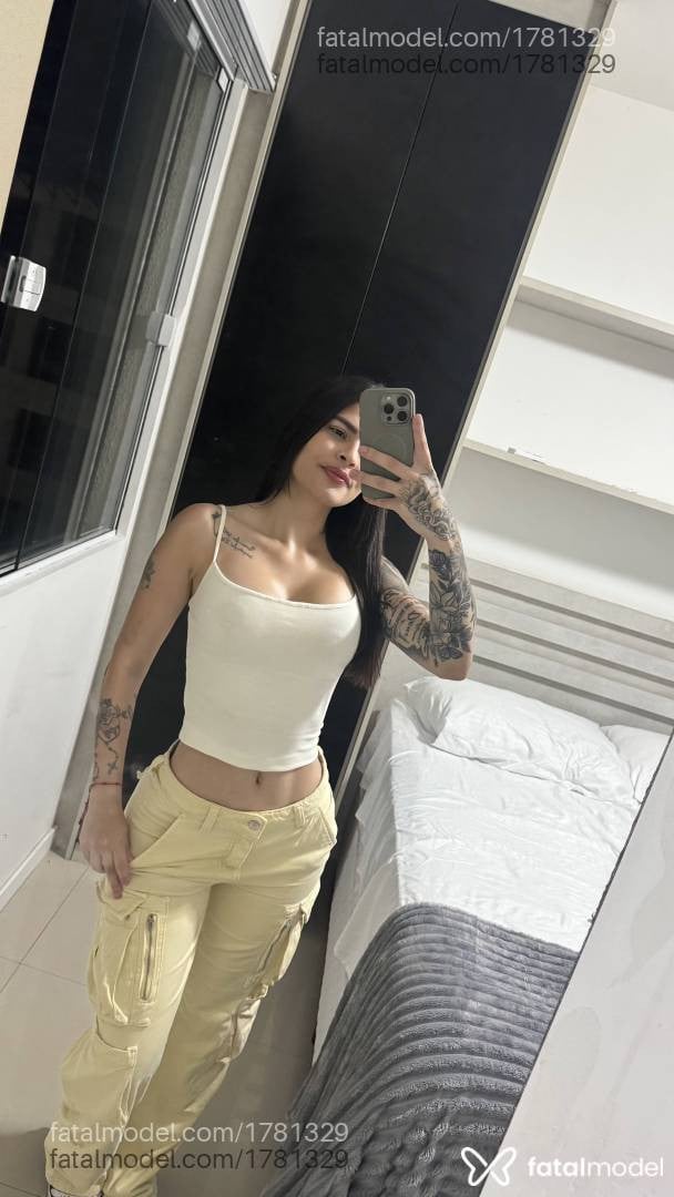 Acompanhante mulher com cabelo castanho de olhos mel - Bianca Alves