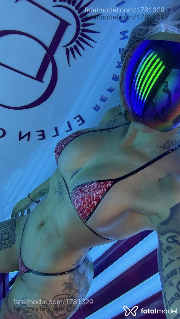 Acompanhante mulher com cabelo castanho de olhos mel - Bianca Alves