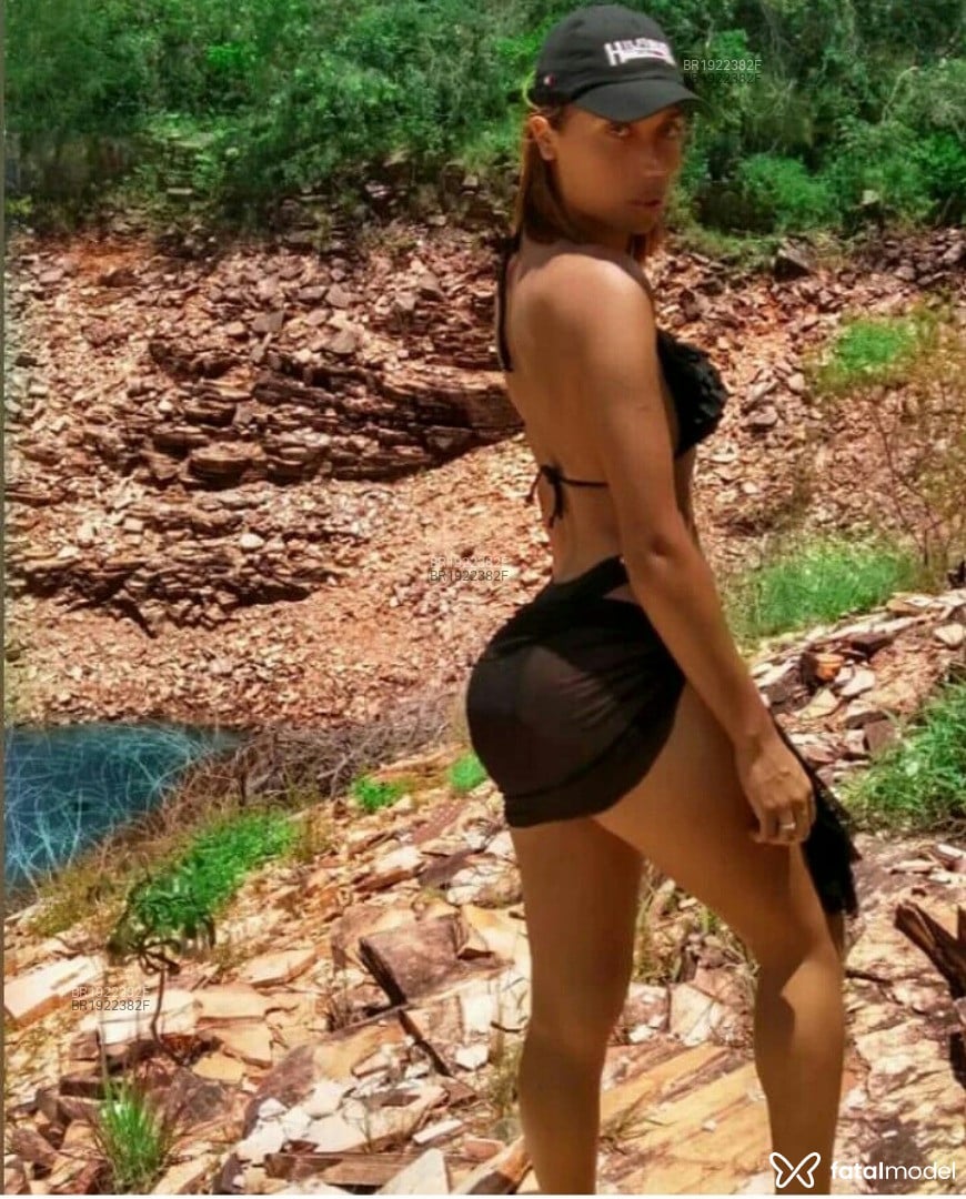 Acompanhante mulher trans ruiva (o) de olhos castanhos em Belo Horizonte - Bia Mattos