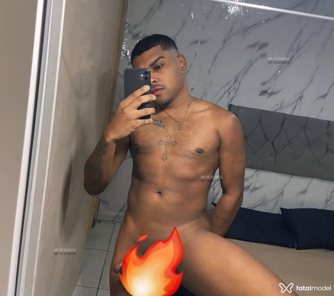 Acompanhante homem morena (o) de olhos castanhos em Nova Iguaçu - Bruno